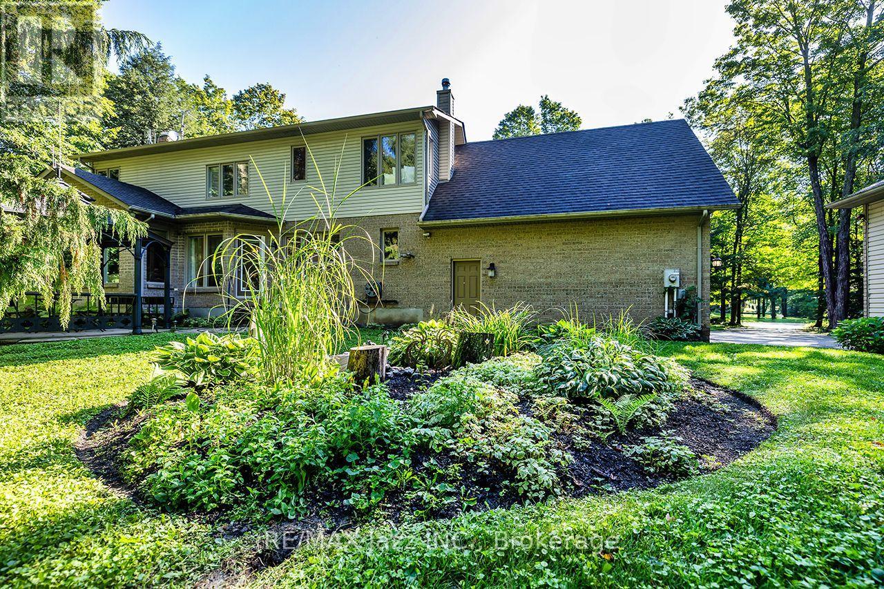 20 Timberlane Court, Clarington, ON photo 37