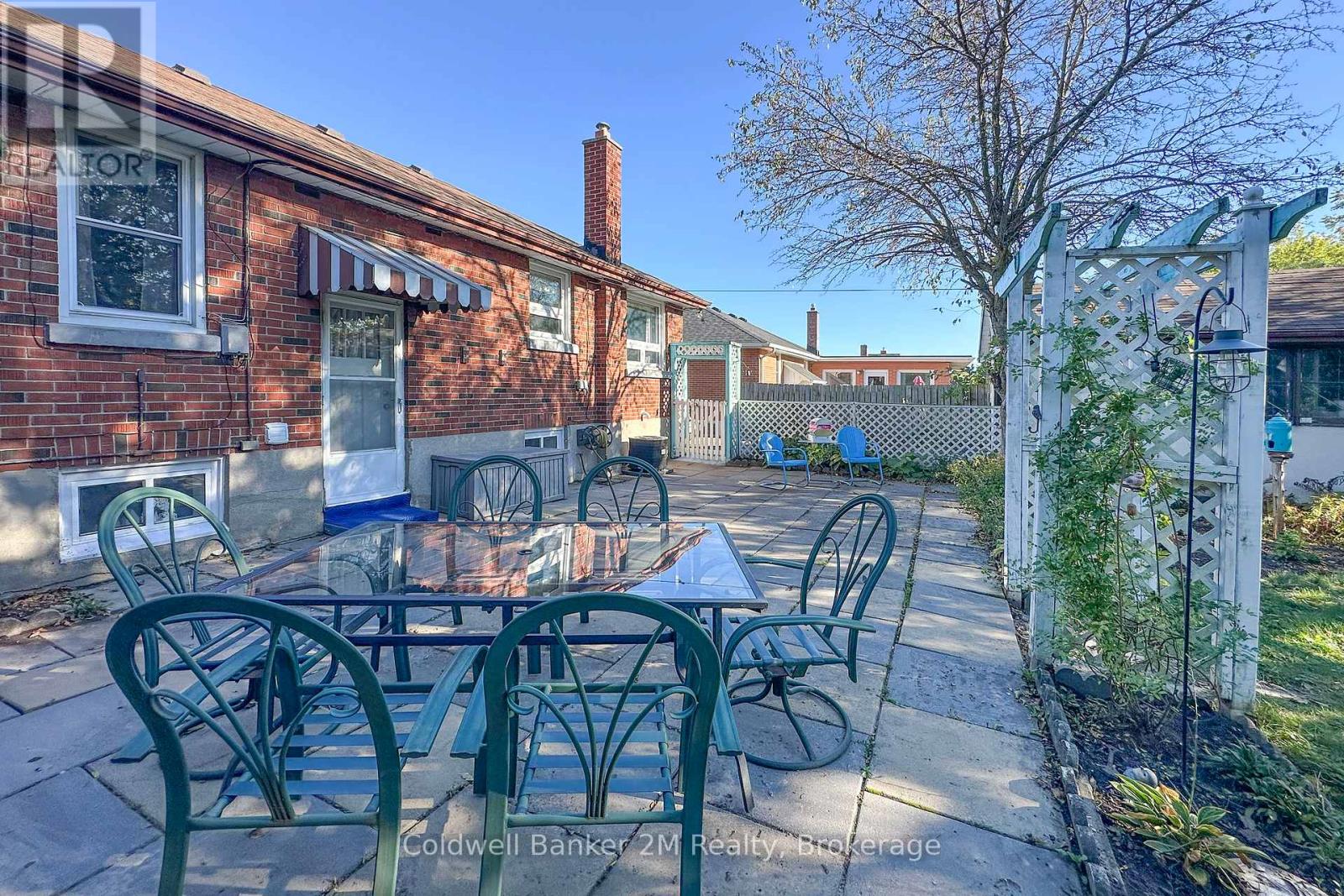 64 HARRIS AVENUE - 38
