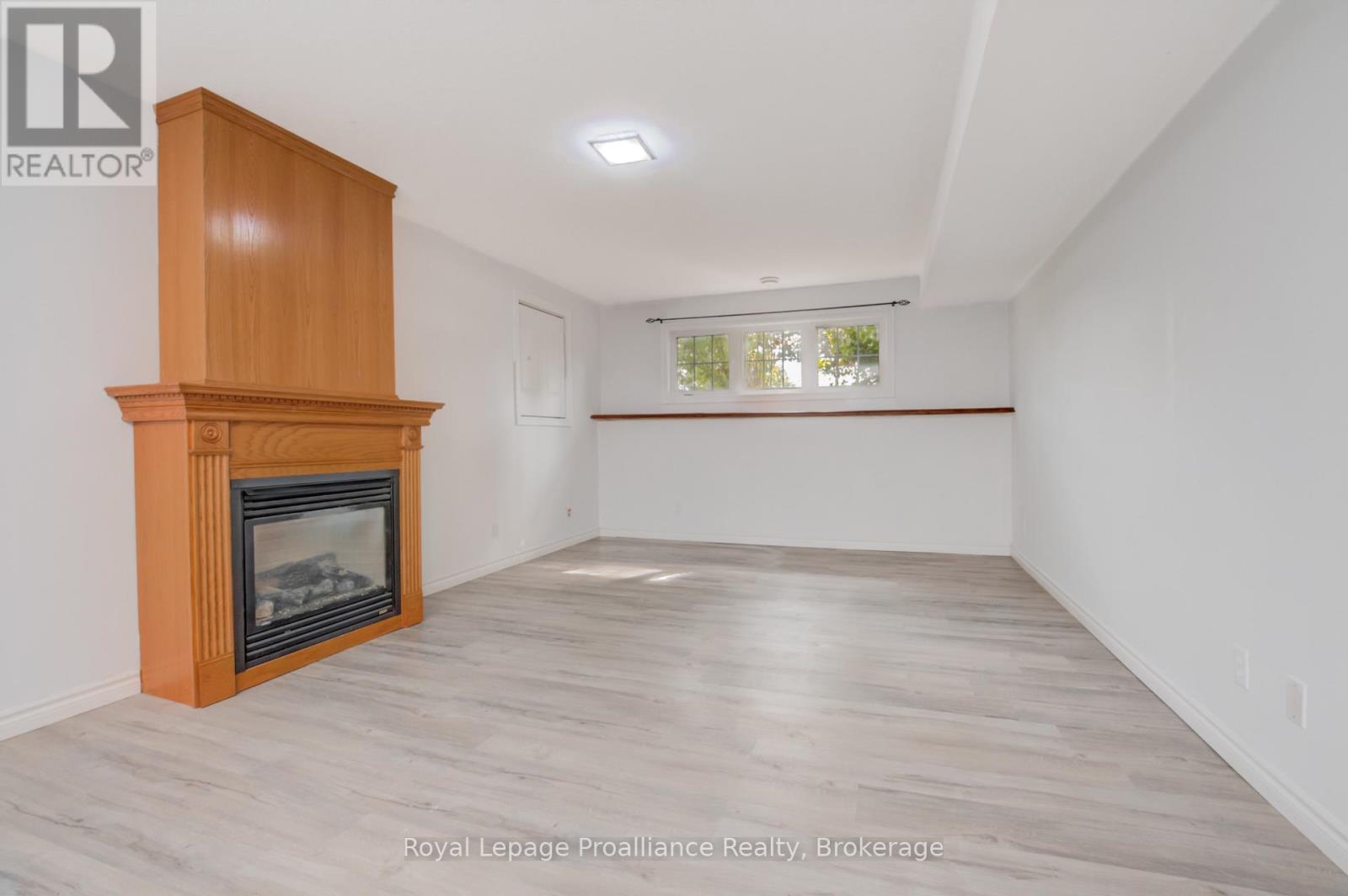 120 RAGLAN STREET - 25