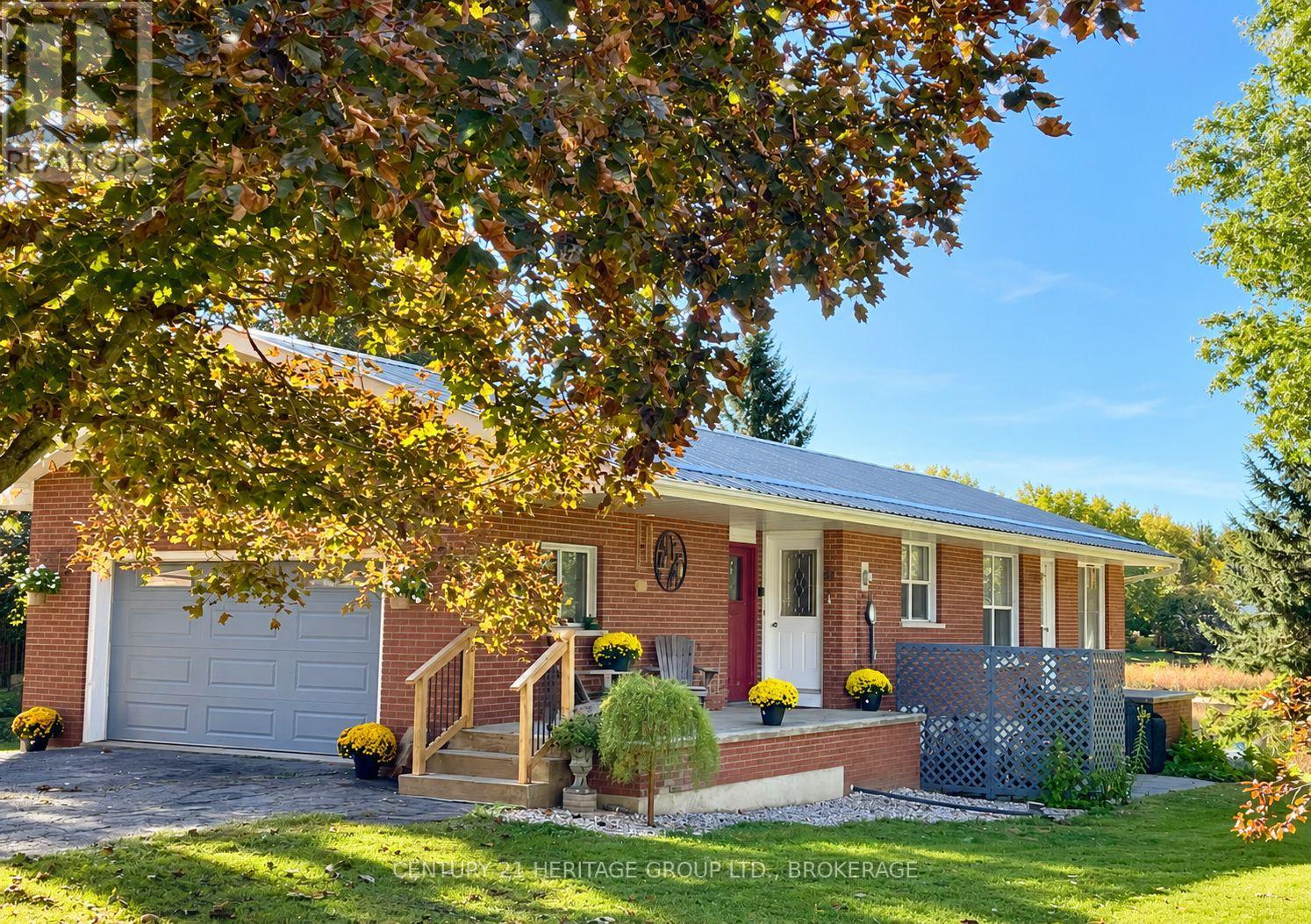 103 ROCKLIND CLOSE LANE - 1