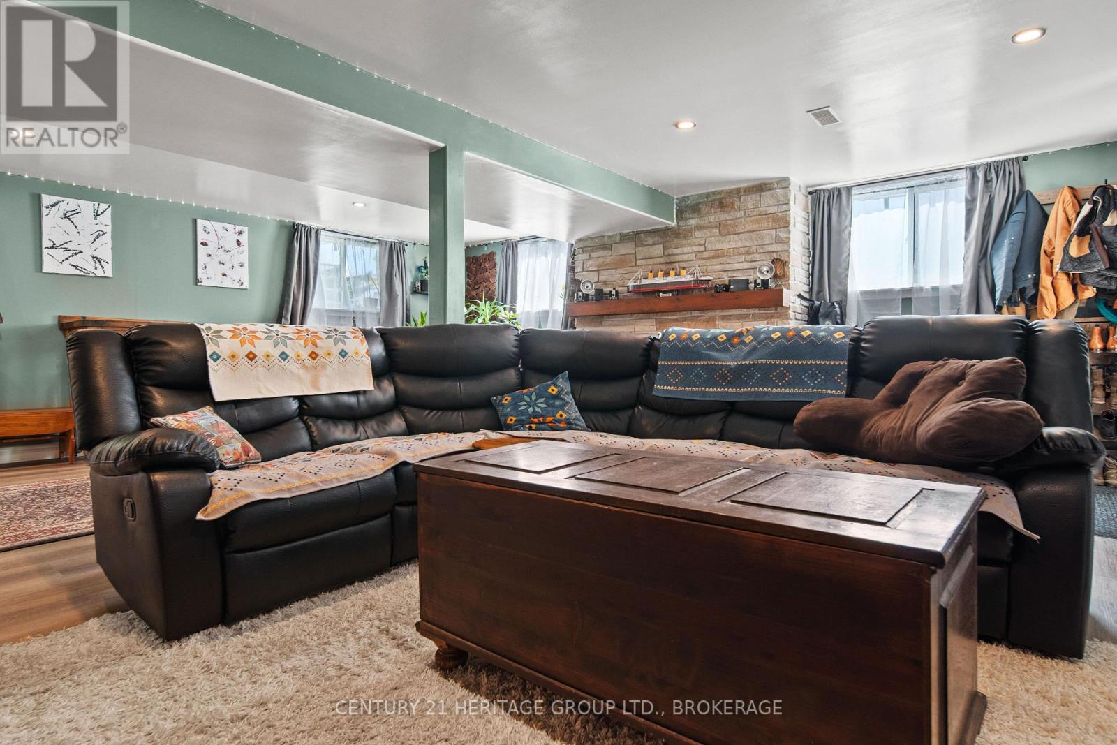 103 ROCKLIND CLOSE LANE - Image 25