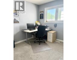 4pc Bathroom - 510 Redberry Road, Saskatoon, SK S7K4S3 Photo 9