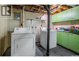 1315 2nd Avenue N, Saskatoon, SK S7K3E6 Photo 32