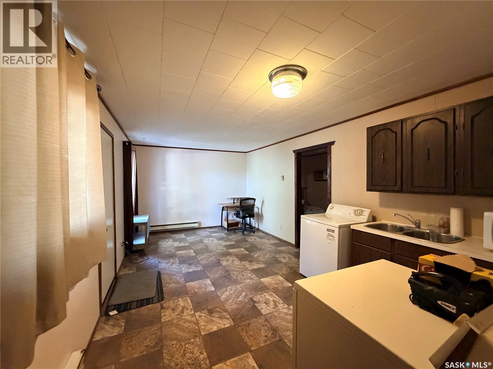 225 5th AVENUE W, Assiniboia — photo 10