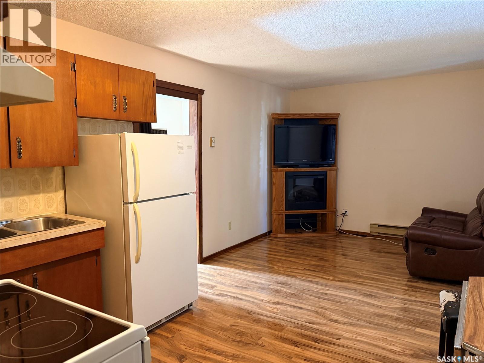 225 5th AVENUE W, Assiniboia — photo 12