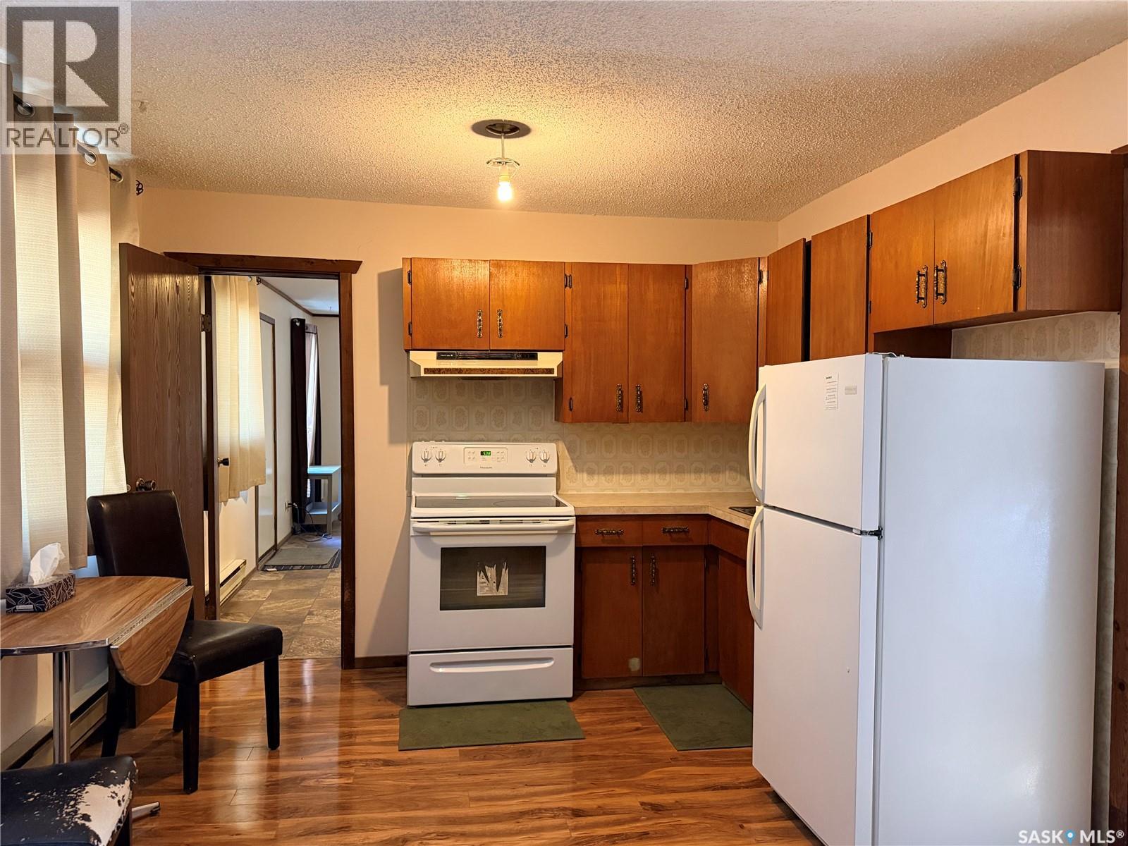 #225 5th AVENUE W - 13