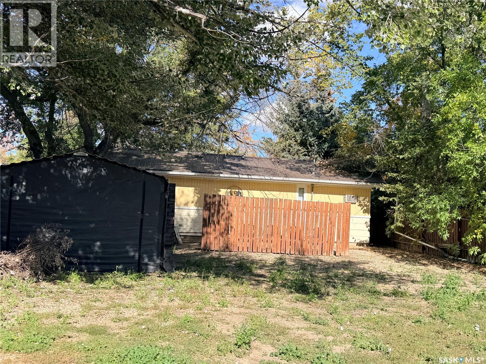 225 5th AVENUE W, Assiniboia — photo 16