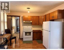225 5th Avenue W, Assiniboia, SK S0H0B0 Photo 13