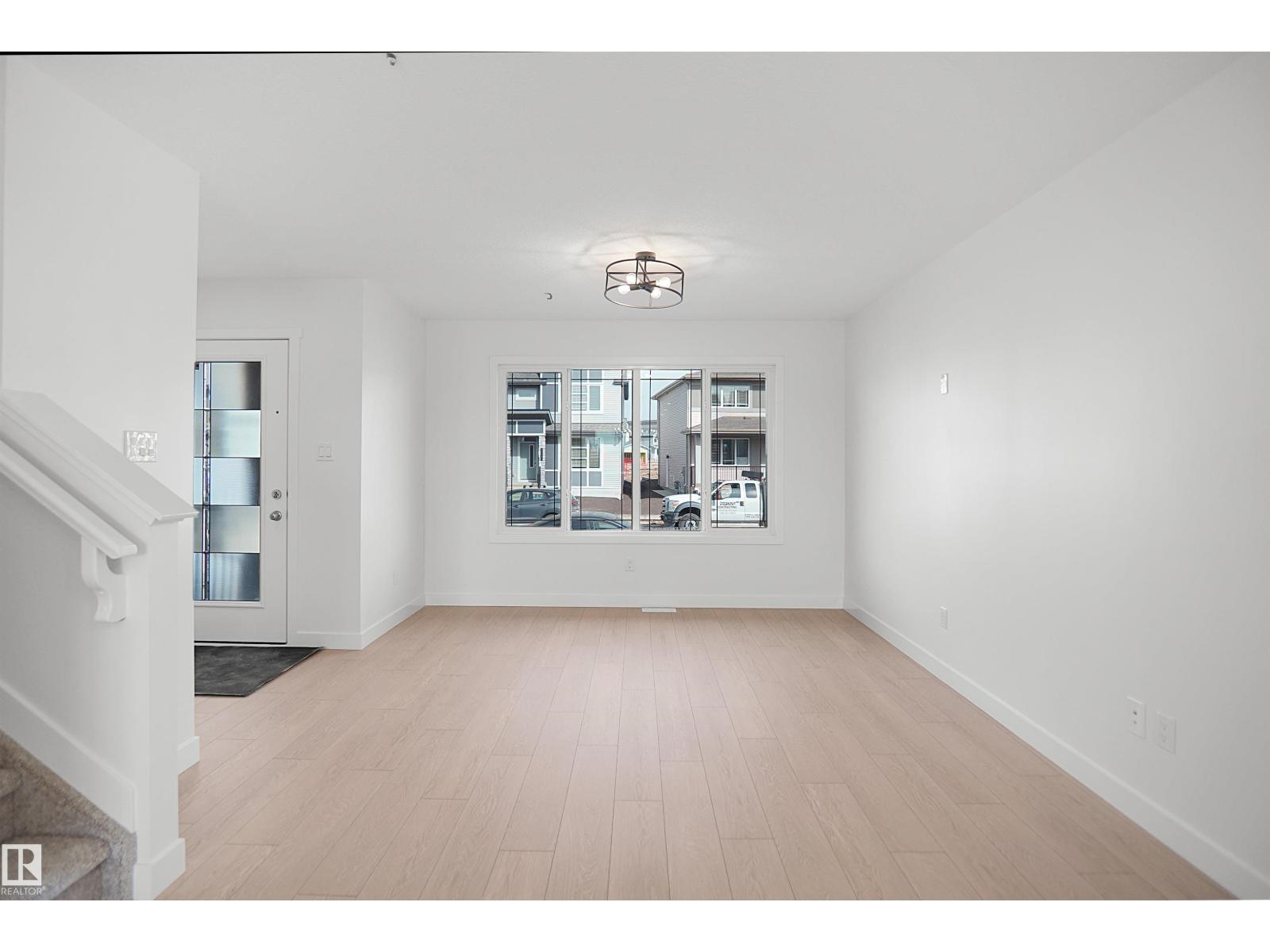21219 25 AV NW - 7