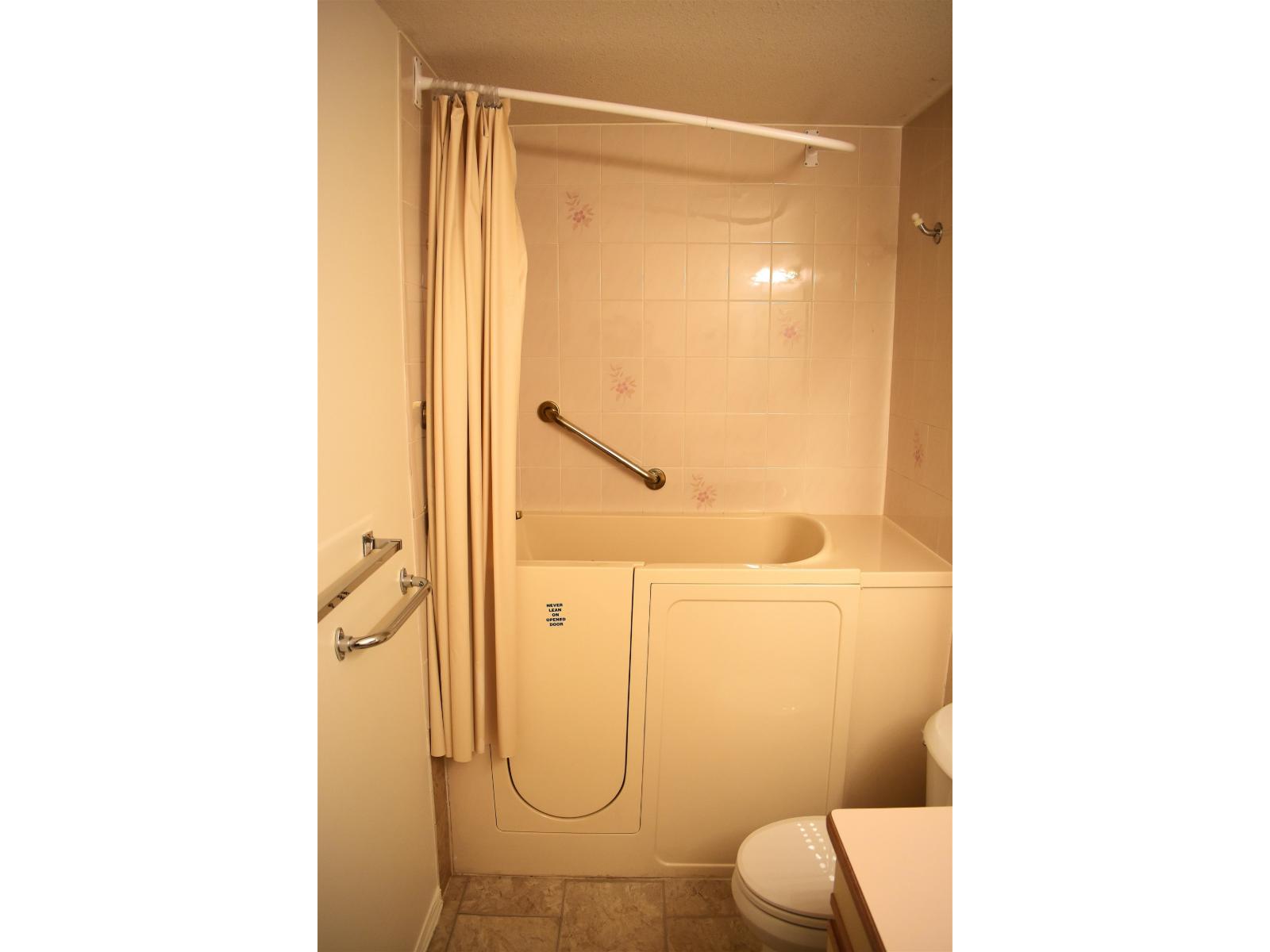 Photo of 15 32659 GEORGE FERGUSON, ABBOTSFORD, BC WAY 19