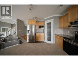 Primary Bedroom - 329 Archibald Close, Fort Mcmurray, AB T9K2P6 Photo 12