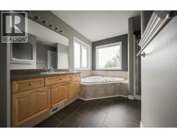 329 Archibald Close, Fort Mcmurray, AB T9K2P6 Photo 27