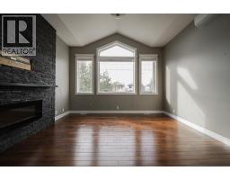329 Archibald Close, Fort Mcmurray, AB T9K2P6 Photo 20