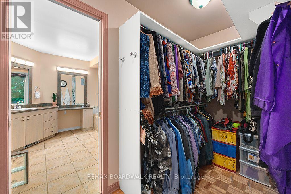 38 CLOUTIER DRIVE - Image 20