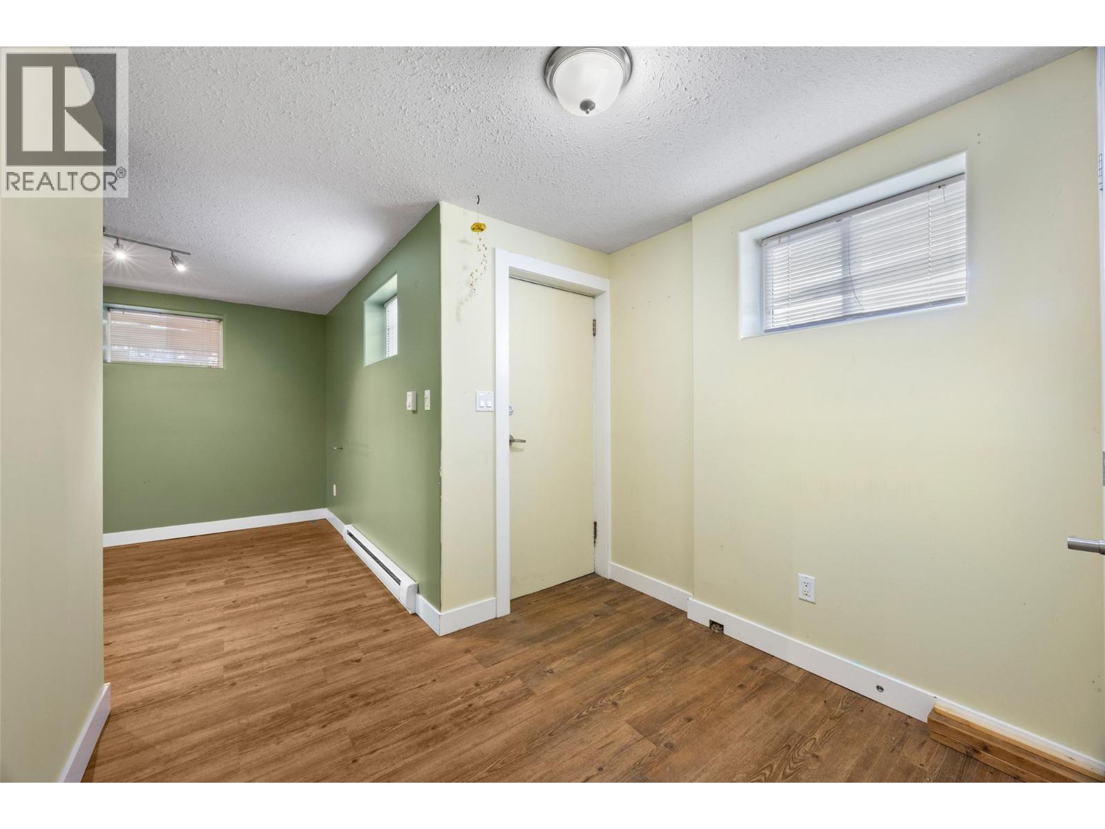 658 Dominion Street - Image 20