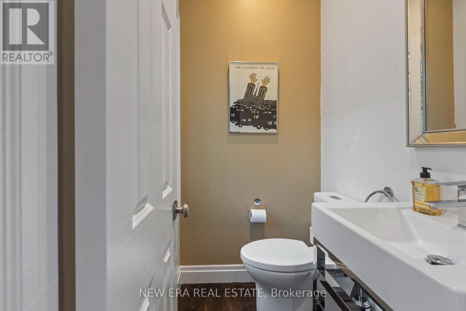 171 Glengrove Avenue West, Toronto, ON photo 13