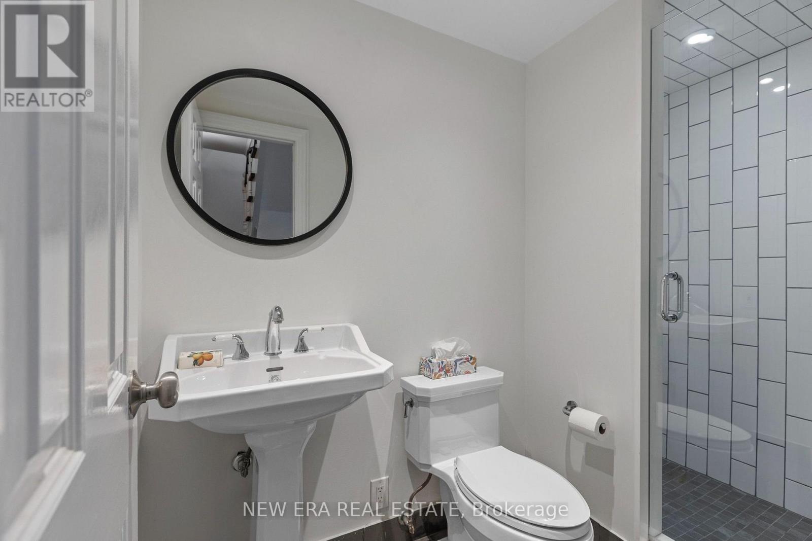 171 Glengrove Avenue West, Toronto, ON photo 37