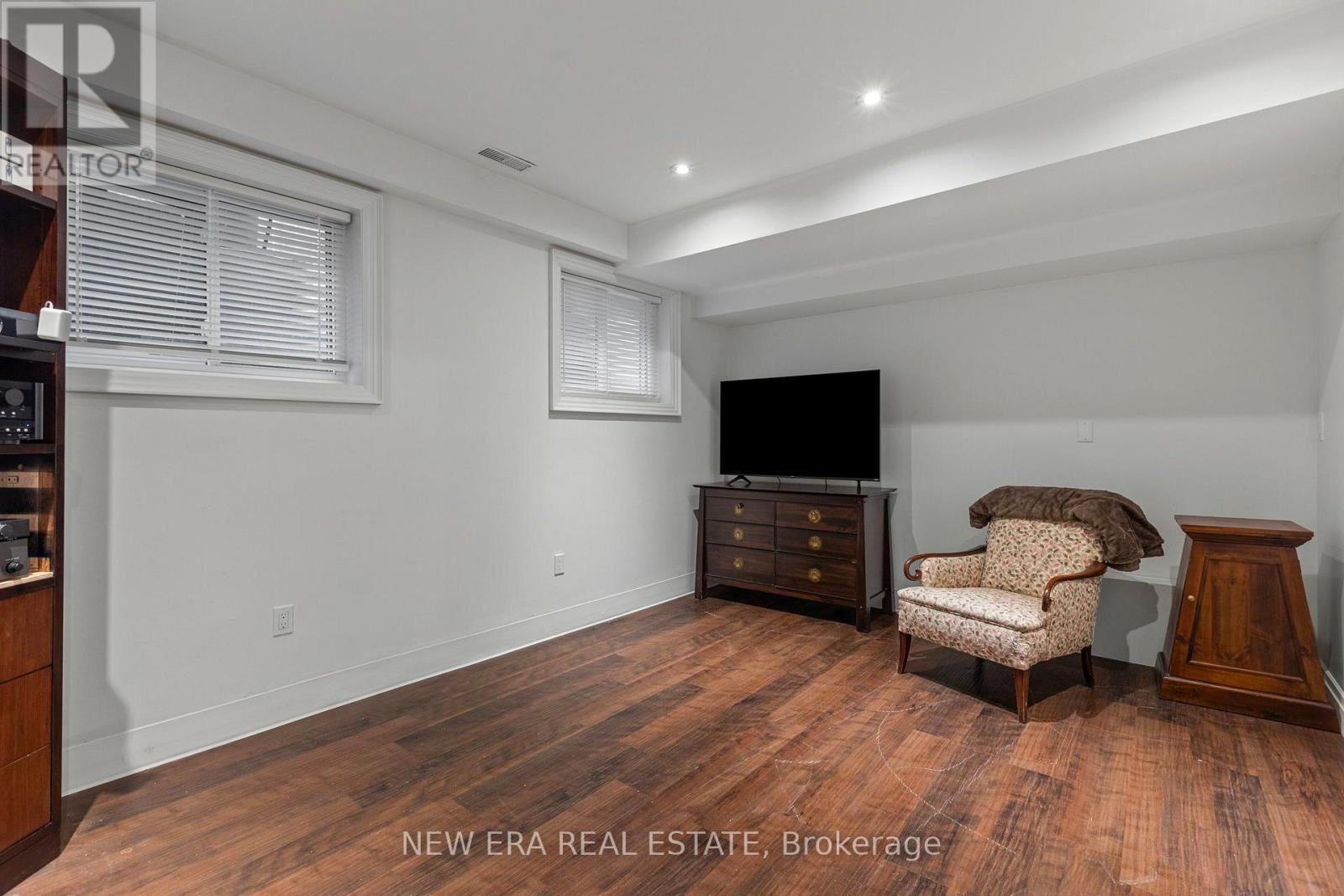 171 Glengrove Avenue West, Toronto, ON photo 39