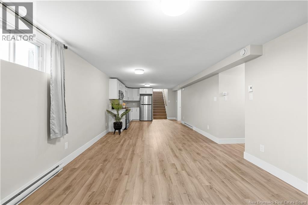 51-53 MacIntosh Boulevard - 32