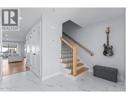 209 Norbert Street, photo 3
