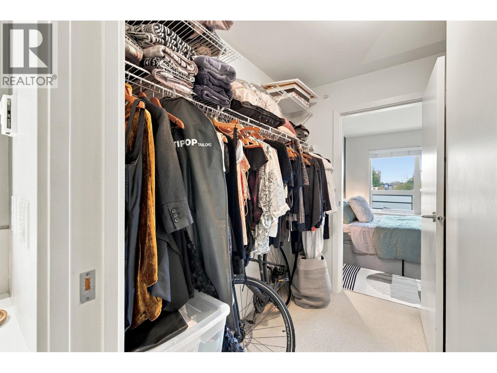 504 1677 LLOYD AVENUE, North Vancouver