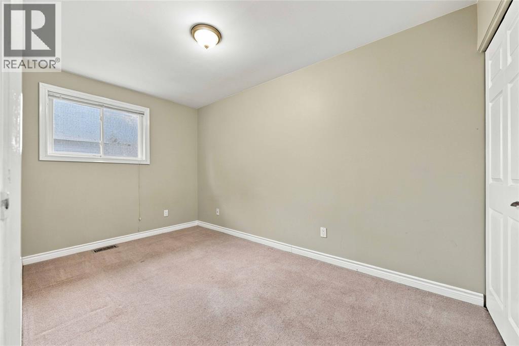 #44 200 ST CLAIR BOULEVARD - 29