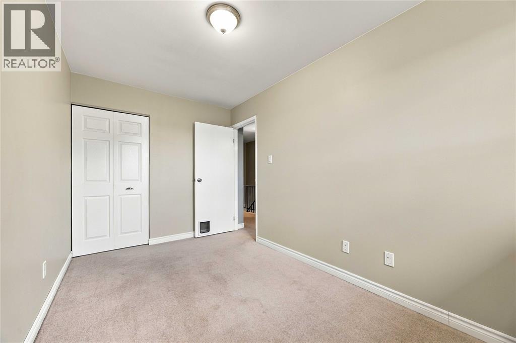 #44 200 ST CLAIR BOULEVARD - Image 30