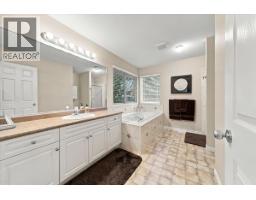 24100 102 Avenue, Maple Ridge, BC V2W1J1 Photo 17