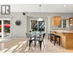 24100 102 Avenue, Maple Ridge, BC V2W1J1 Photo 9