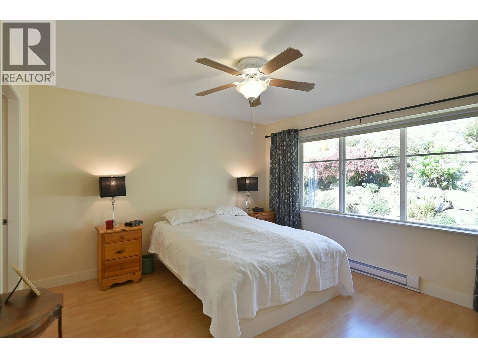 6340 WILLIAMS PLACE, Sechelt