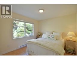 6340 Williams Place, Sechelt, BC V7Z0M6 Photo 13