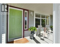 6340 Williams Place, Sechelt, BC V7Z0M6 Photo 18