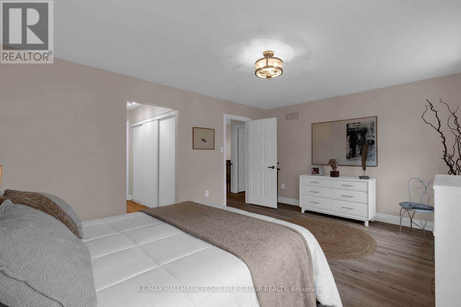 53 Tudor Crescent, Barrie photo 13