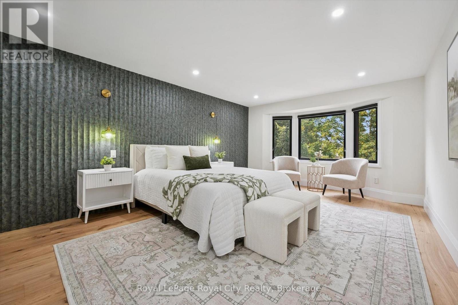 11 BRIDLEWOOD DRIVE - 36