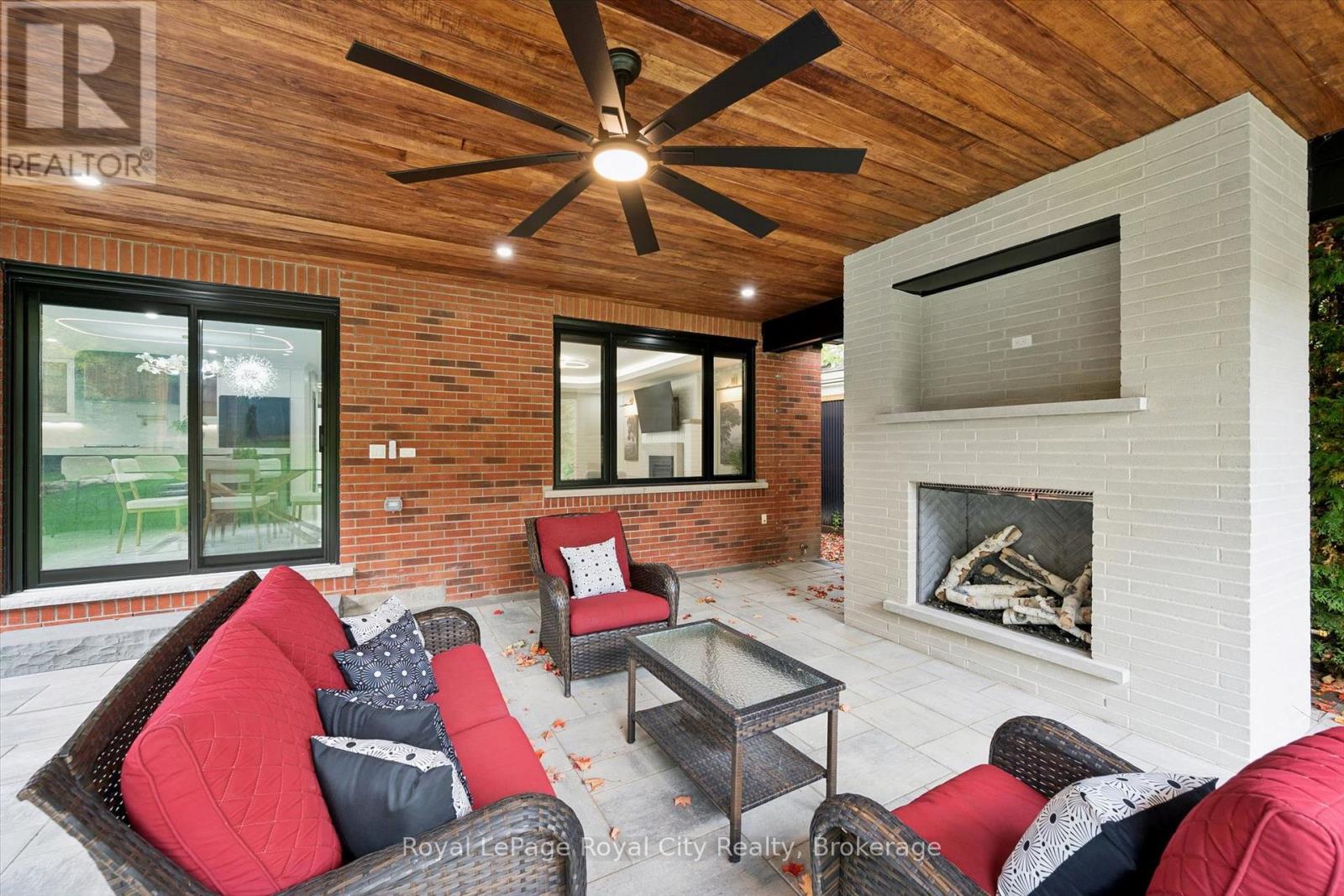 11 BRIDLEWOOD DRIVE - 45