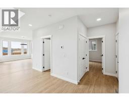 5pc Bathroom - 102 Bridgeport Landing, Chestermere, AB T1X3E3 Photo 6