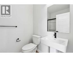 5pc Bathroom - 102 Bridgeport Landing, Chestermere, AB T1X3E3 Photo 9