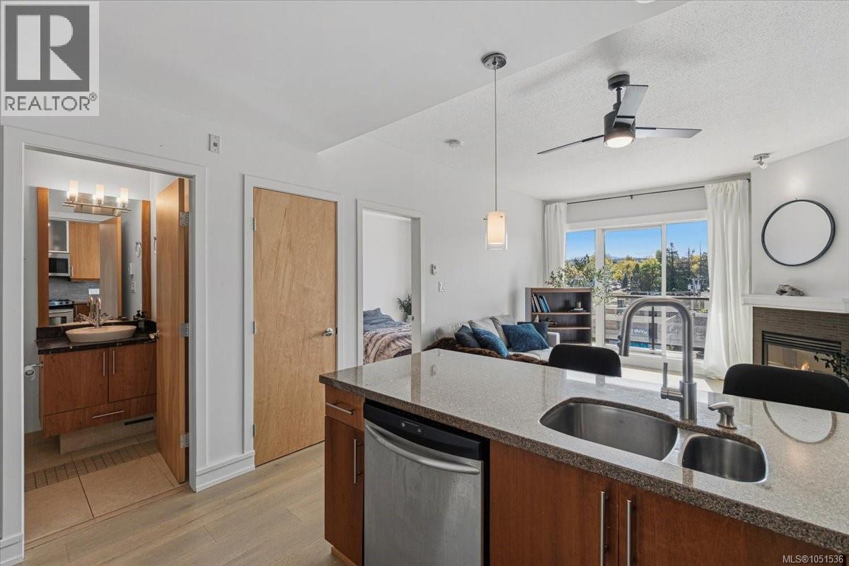 #606 194 Beachside Dr - Image 11