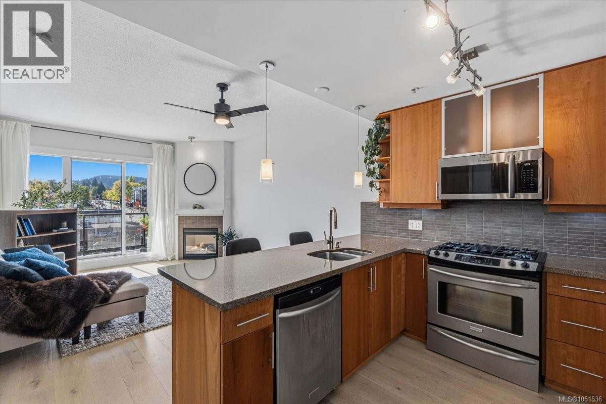 #606 194 Beachside Dr - Image 3