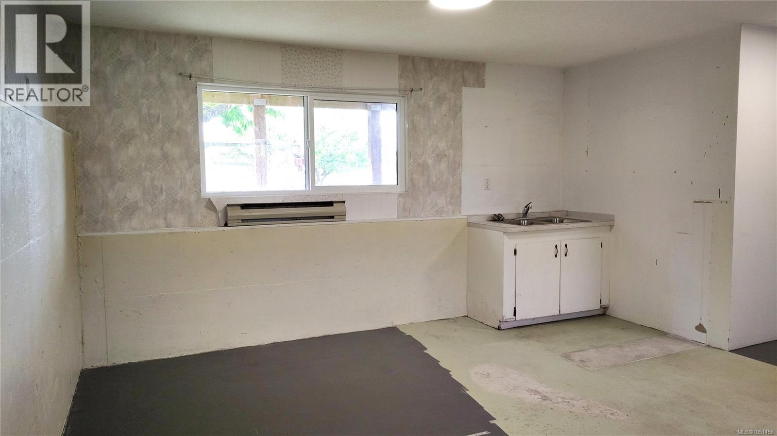2858 14th Ave - 16