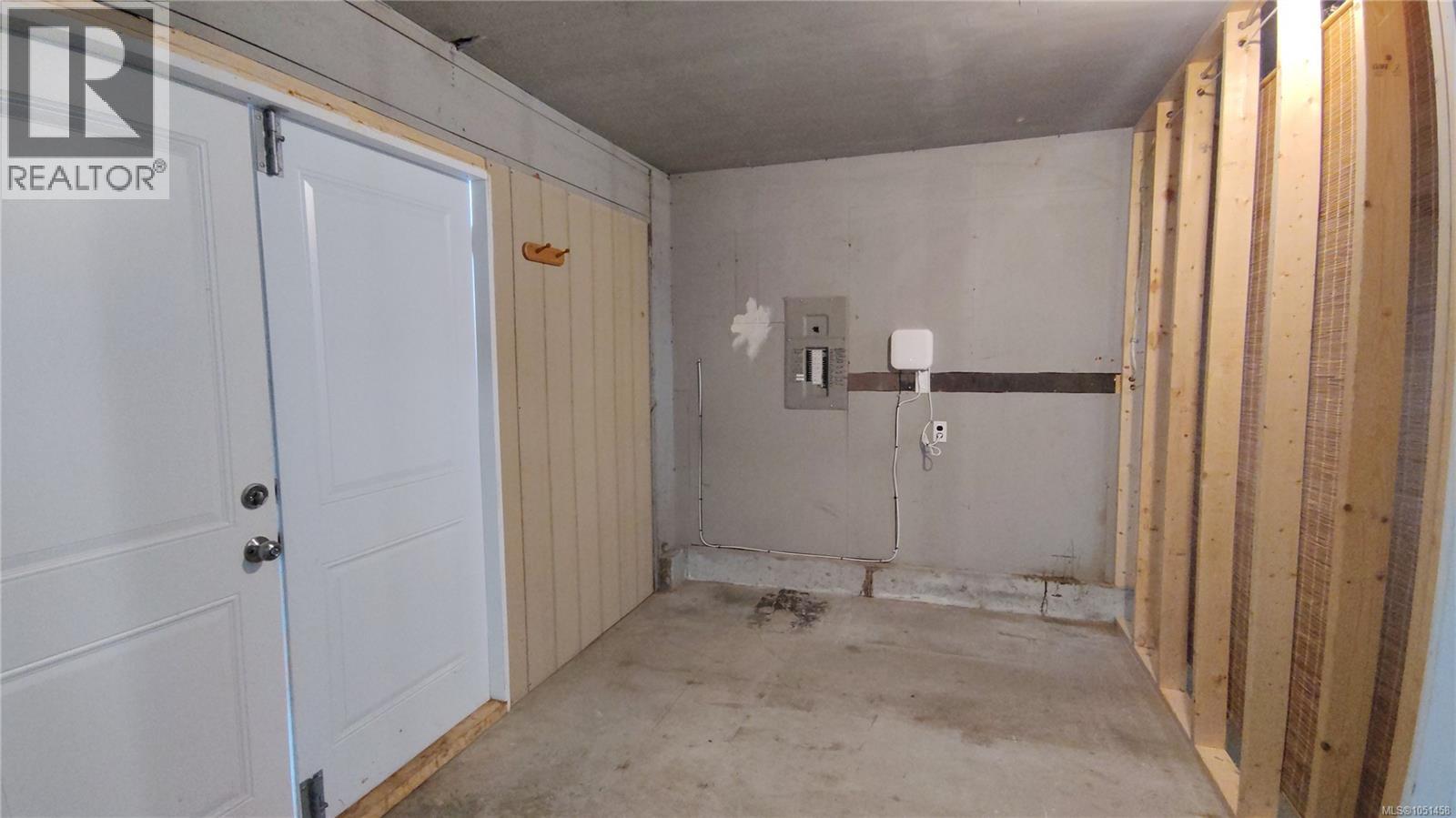 2858 14th Ave - Image 21