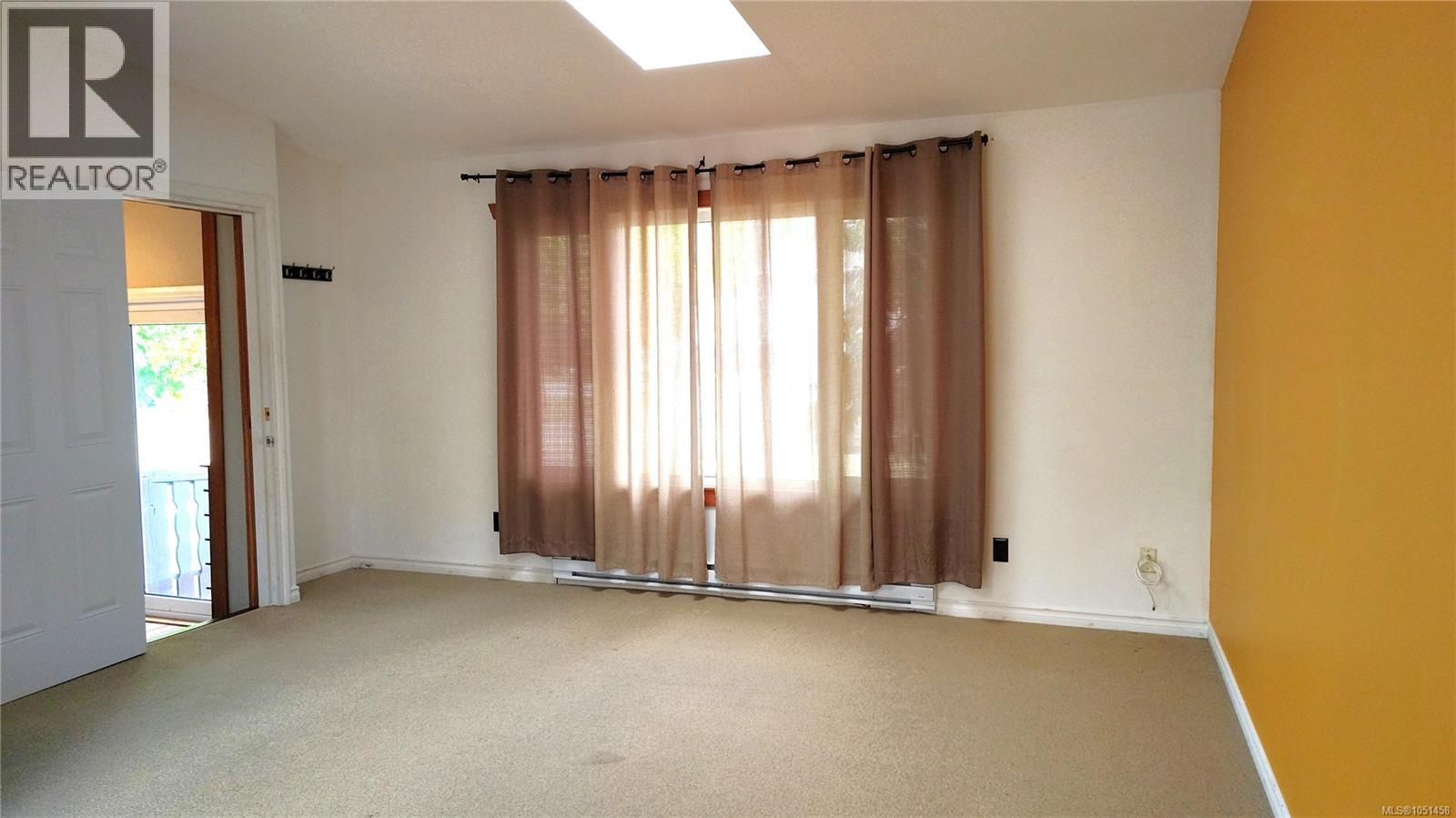 2858 14th Ave - 3