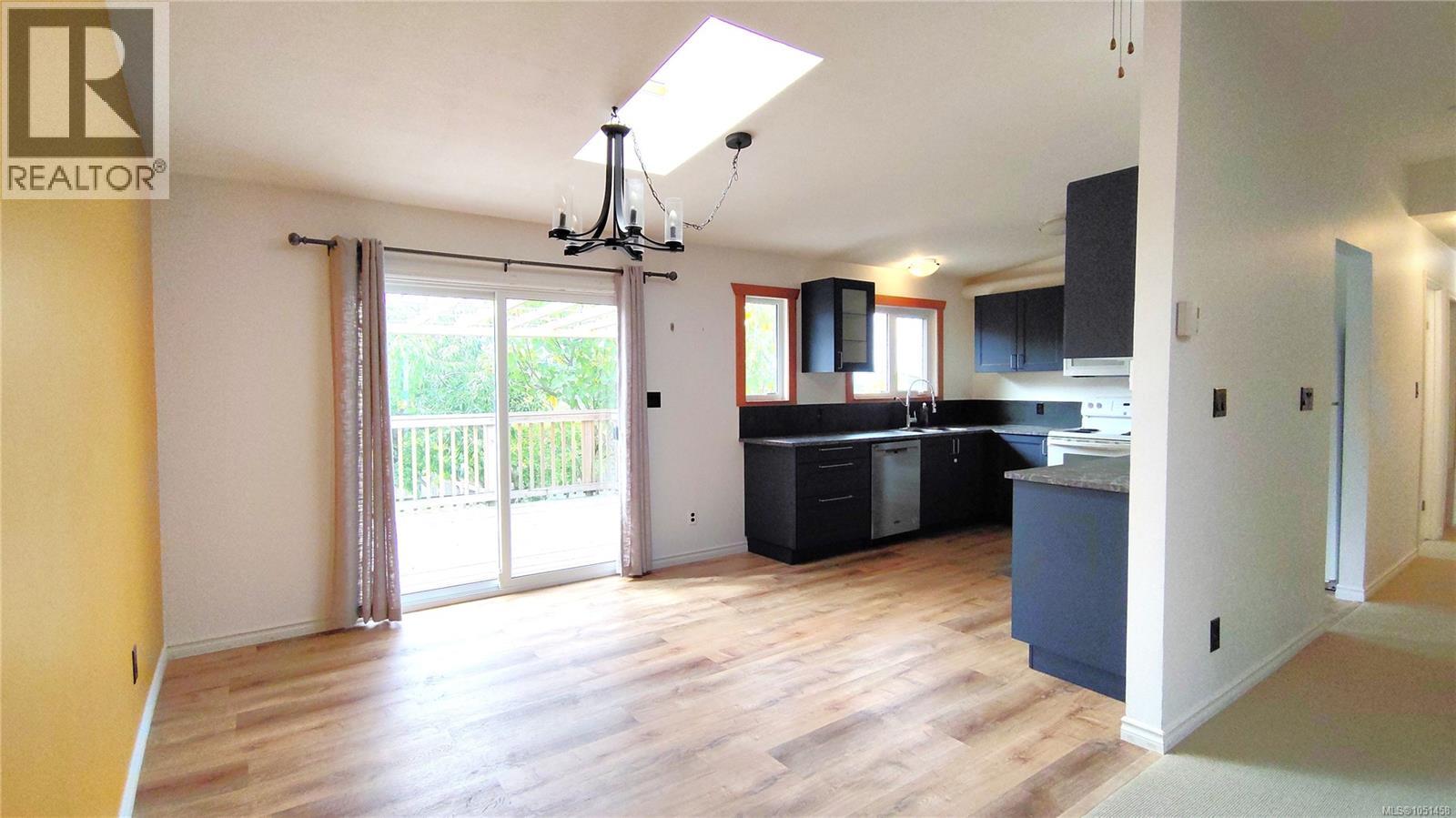 2858 14th Ave - 5