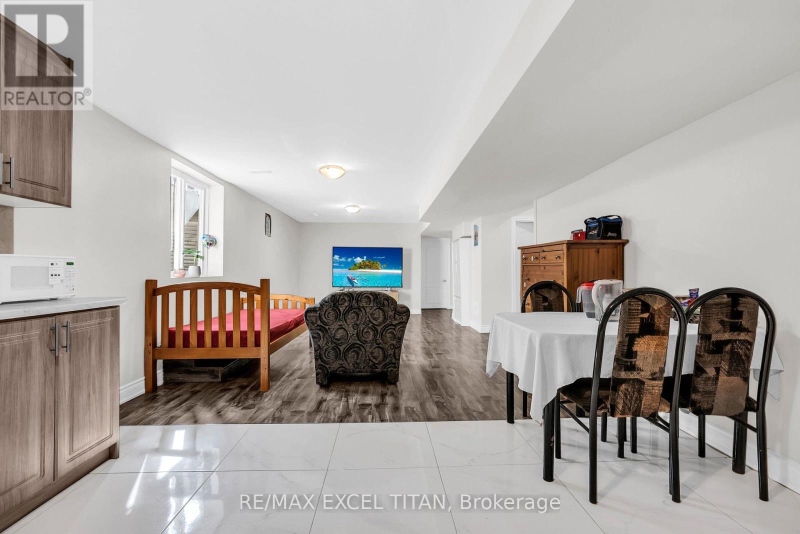 7 BRAYDON BOULEVARD - 41