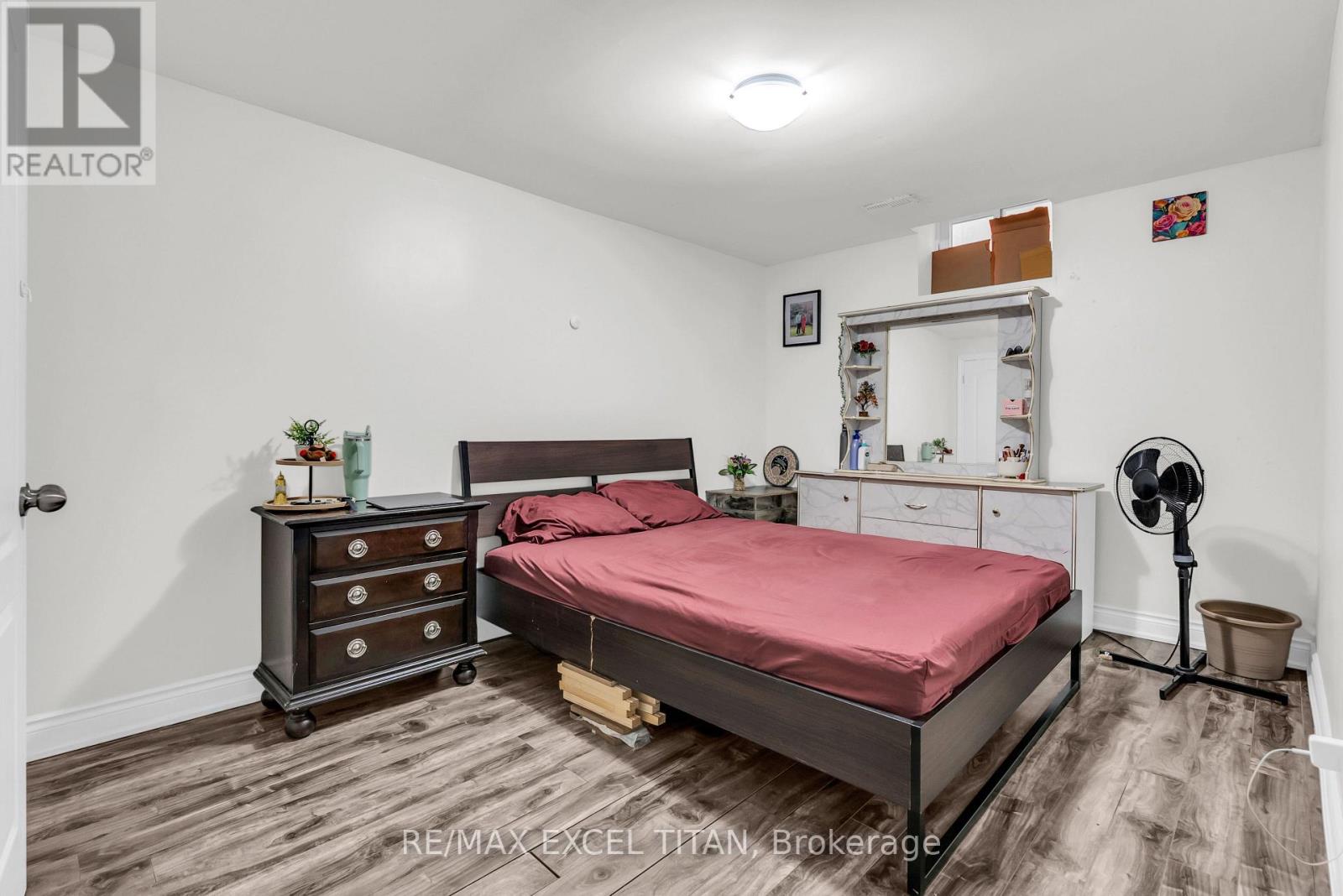 7 BRAYDON BOULEVARD - 44