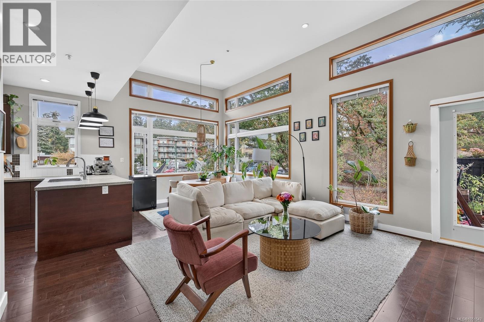 #307 170 Nursery Hill Dr - 1