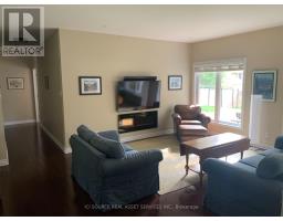 Bathroom - 1228 Innwood Avenue, Cornwall, ON K6J5V4 Photo 11