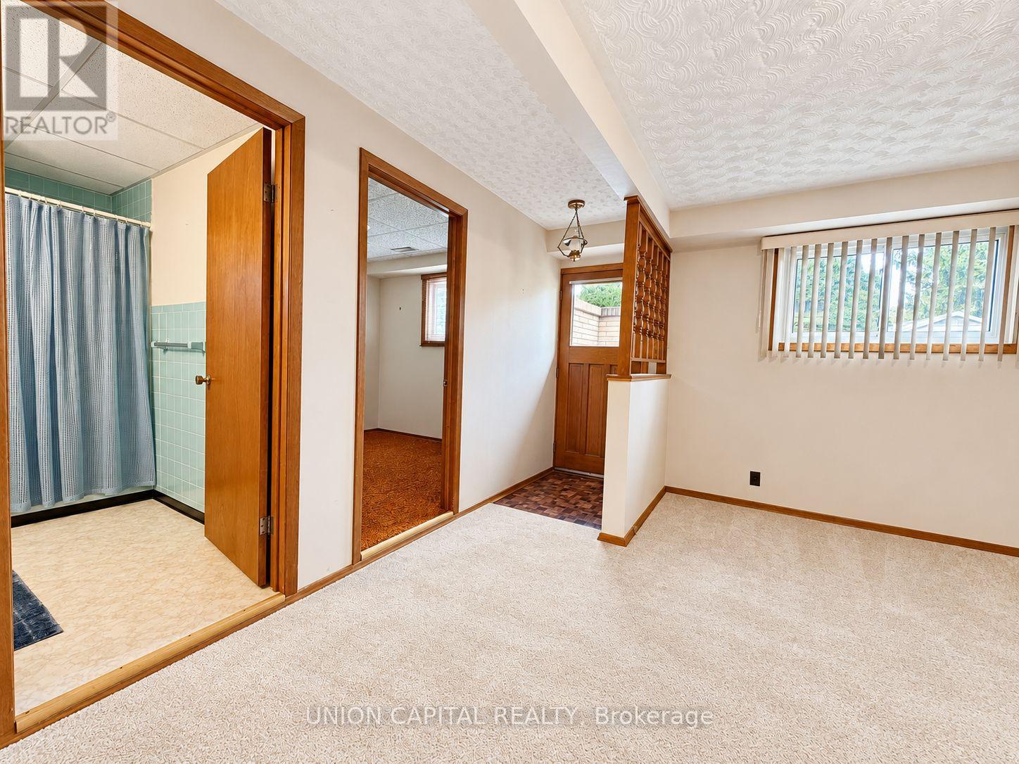 21 Croydon Drive, St. Catharines, ON photo 19