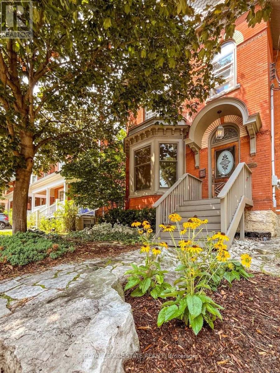 282 Hess Street South, Hamilton, ON photo 2
