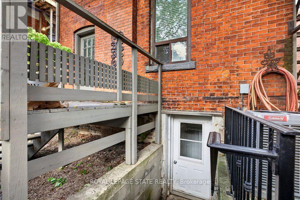 282 Hess Street South, Hamilton, ON photo 37
